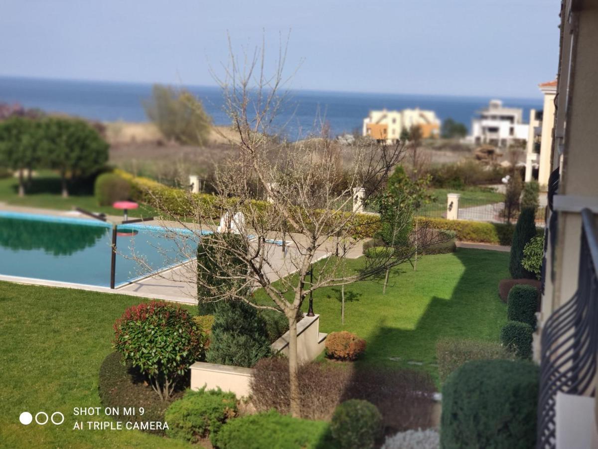 A 25 Atia *